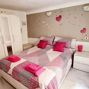 Sweet Home Centro Paese 15min da Sanremo e mare Badalucco
