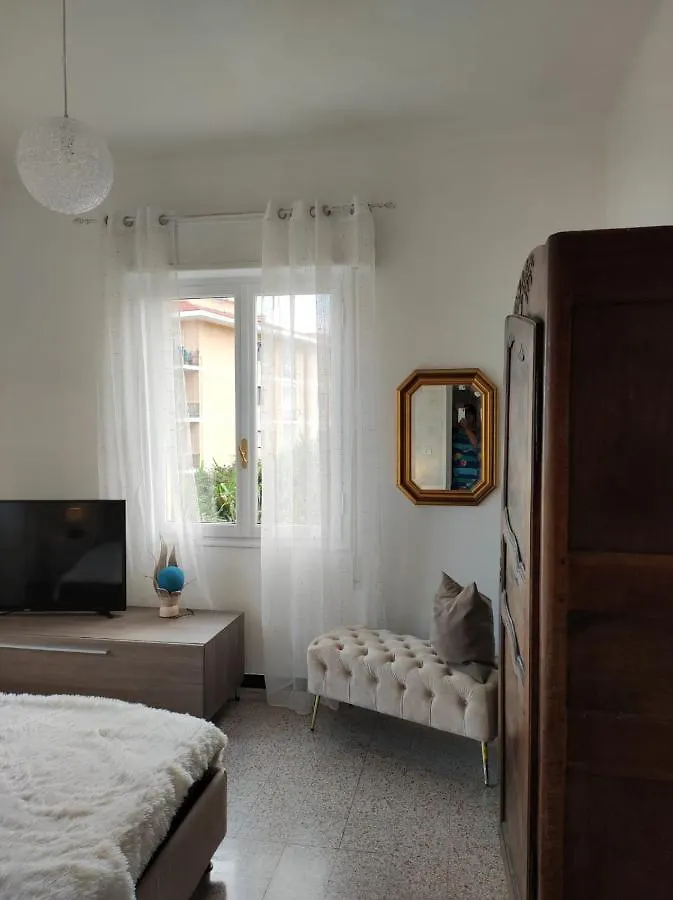 Appartamento vicino al mare con parcheggio Riva Ligure